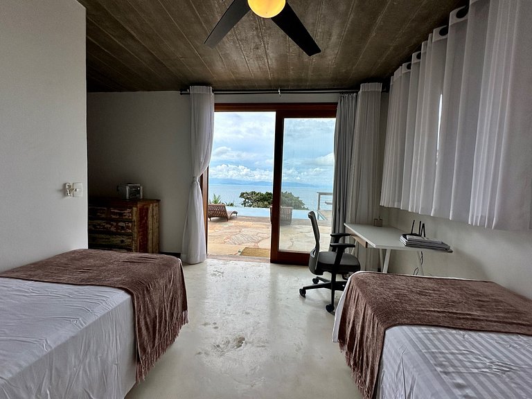 Casa em condomínio, piscina aquecida, sauna, vista