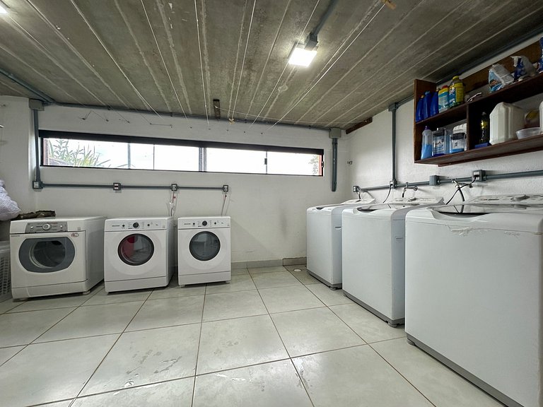 Casa em condomínio, piscina aquecida, sauna, vista