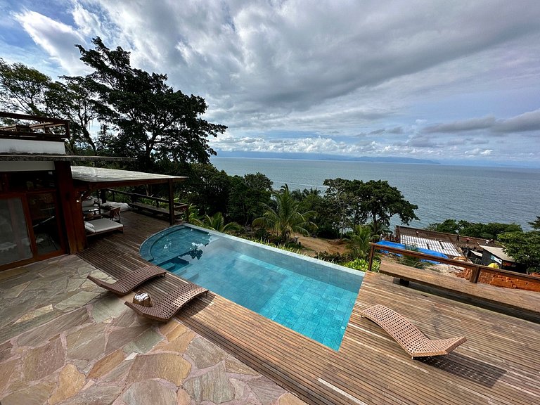 Casa em condomínio, piscina aquecida, sauna, vista