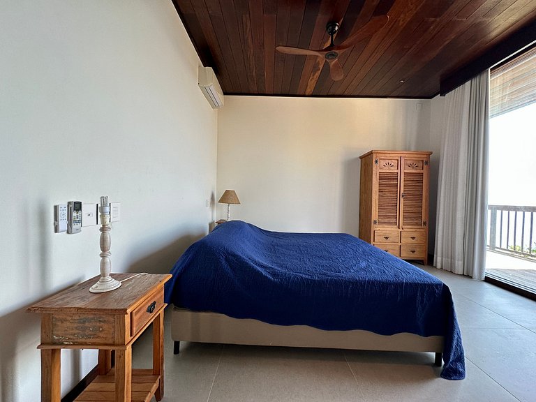 Condomínio, piscina aquecida, jacuzzi e píer