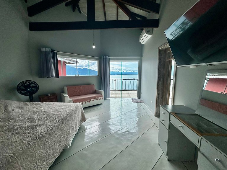 Casa à Venda em Siriuba, Ilhabela – Vista Mar, Piscina e Con