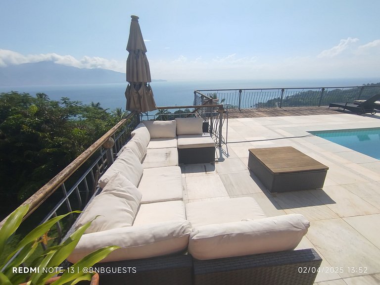 Casa à Venda em Siriuba, Ilhabela – Vista Mar, Piscina e Con
