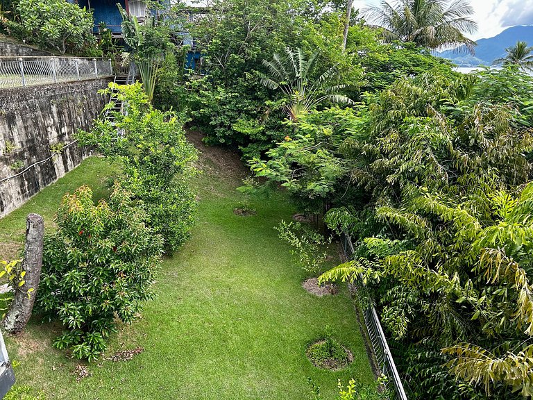 Casa à Venda em Siriuba, Ilhabela – Vista Mar, Piscina e Con