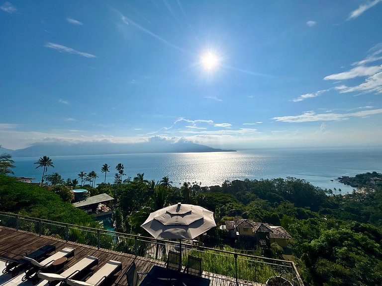 Casa à Venda em Siriuba, Ilhabela – Vista Mar, Piscina e Con