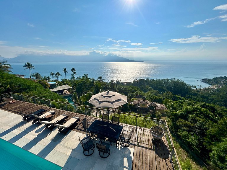 Casa à Venda em Siriuba, Ilhabela – Vista Mar, Piscina e Con