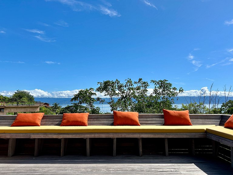 Condomínio, vista, piscina e espaço gourmet