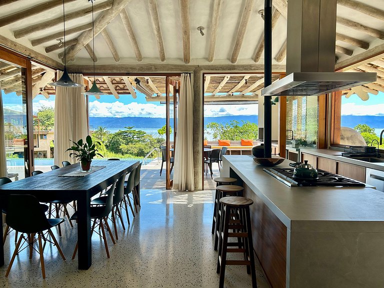 Condomínio, vista, piscina e espaço gourmet