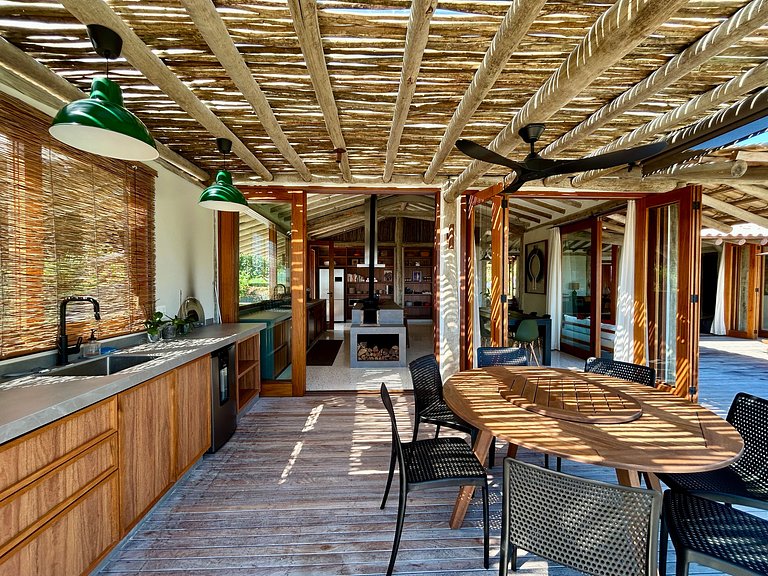 Condomínio, vista, piscina e espaço gourmet
