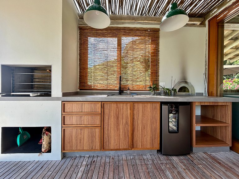 Condomínio, vista, piscina e espaço gourmet