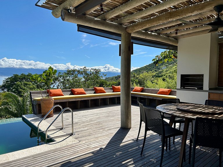 Condomínio, vista, piscina e espaço gourmet