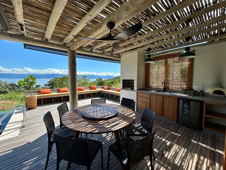 Condomínio, vista, piscina e espaço gourmet