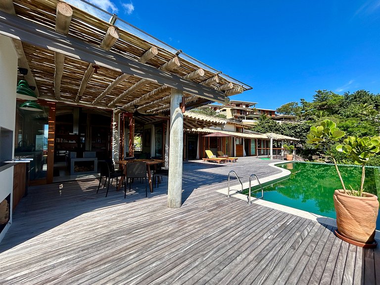 Condomínio, vista, piscina e espaço gourmet