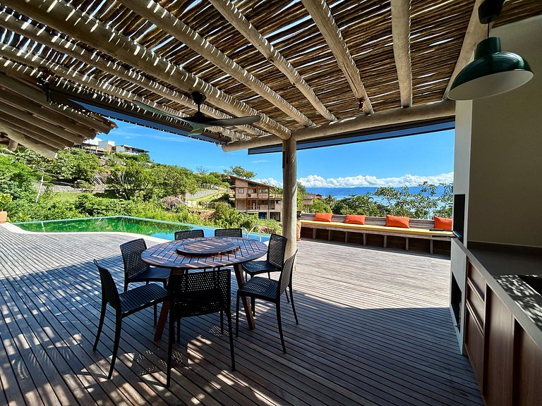 Condomínio, vista, piscina e espaço gourmet
