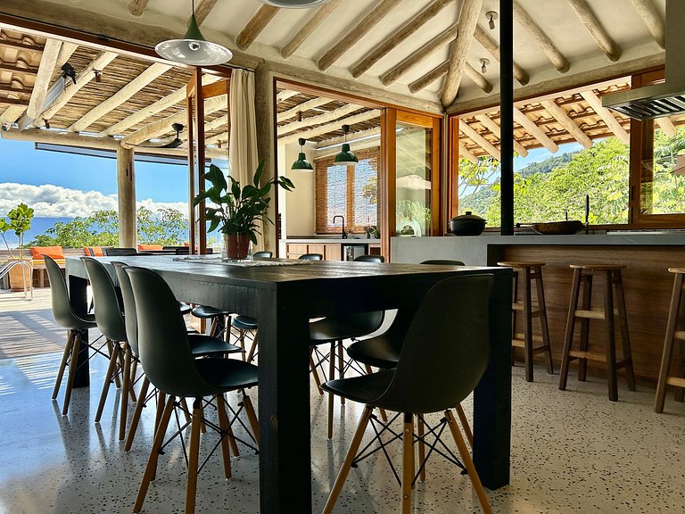 Condomínio, vista, piscina e espaço gourmet
