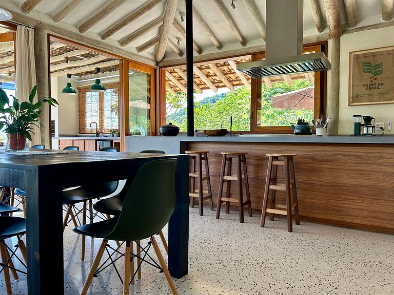 Condomínio, vista, piscina e espaço gourmet