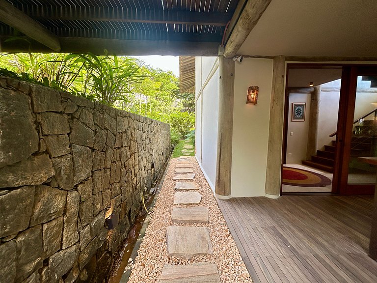 Condomínio, vista, piscina e espaço gourmet