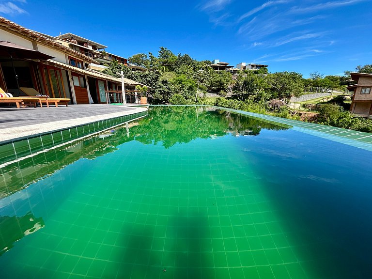 Condomínio, vista, piscina e espaço gourmet