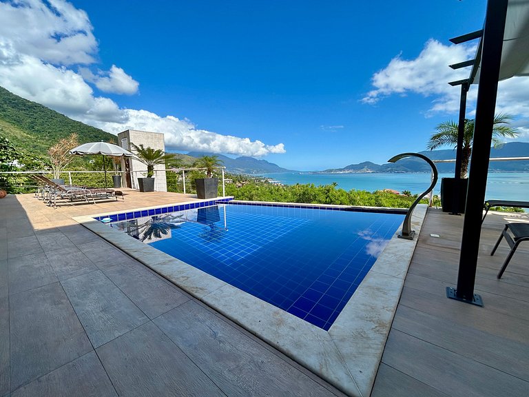 Visual deslumbrante, piscina e churrasqueira