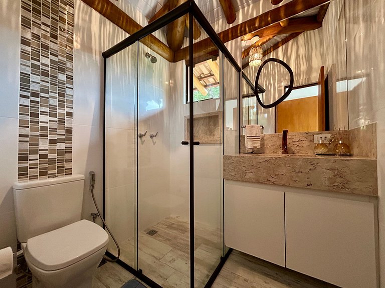 Casa em condomínio, lazer e churrasqueira