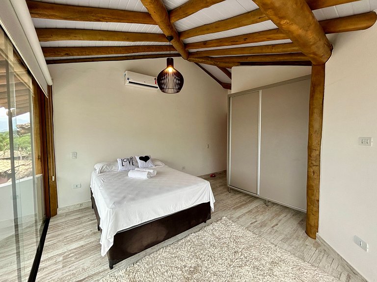 Casa em condomínio, lazer e churrasqueira