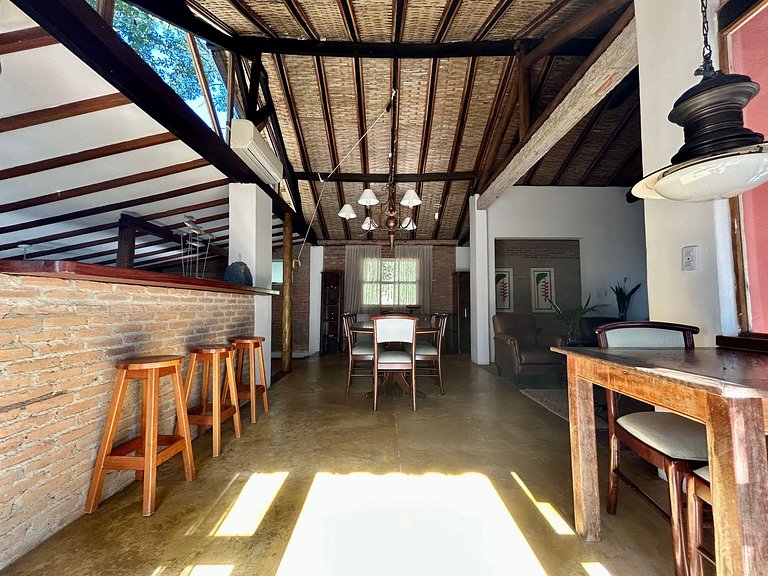 Costeira acesso ao mar, piscina e vista magnífica