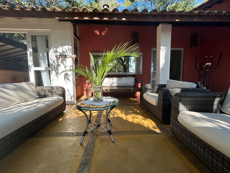 Costeira acesso ao mar, piscina e vista magnífica