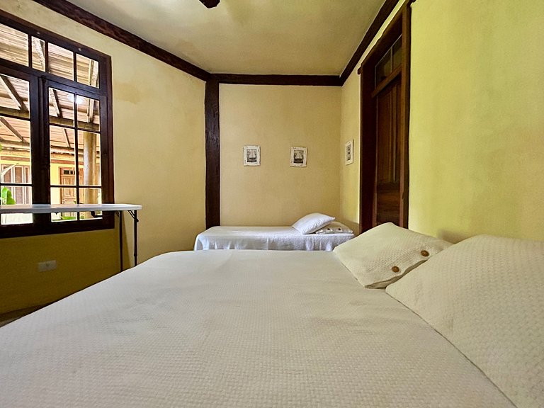 Condomínio, vista, churrasqueira e piscina