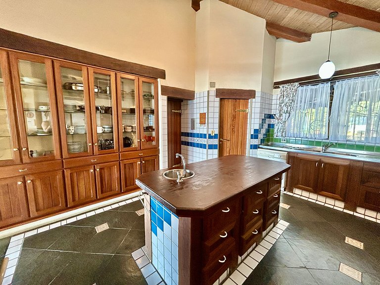 Vista mar, piscina, sauna e espaço gourmet