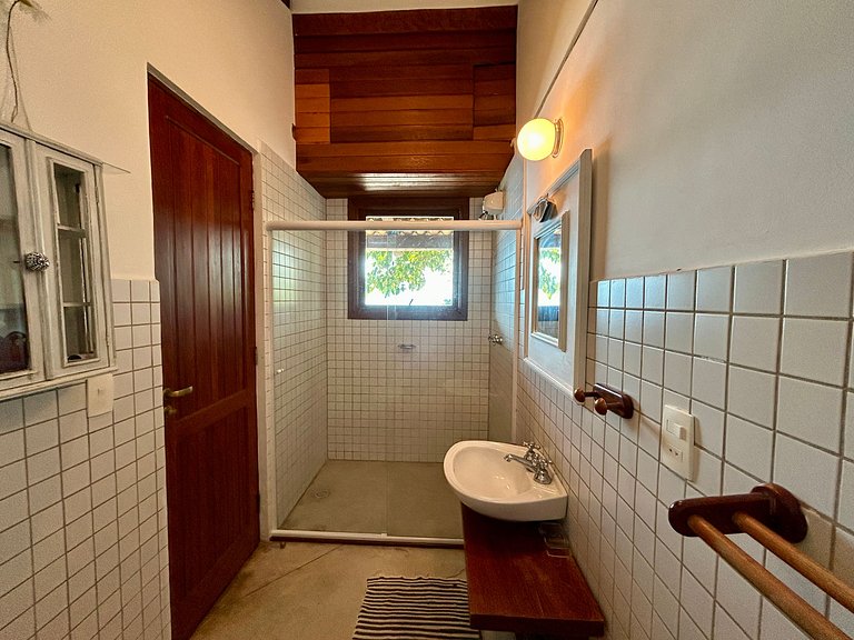 Píer, academia, sauna, piscina e churrasqueira