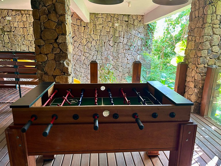 Píer, academia, sauna, piscina e churrasqueira