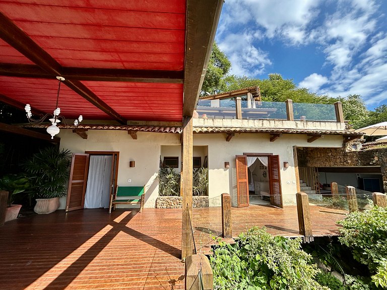 Píer, academia, sauna, piscina e churrasqueira