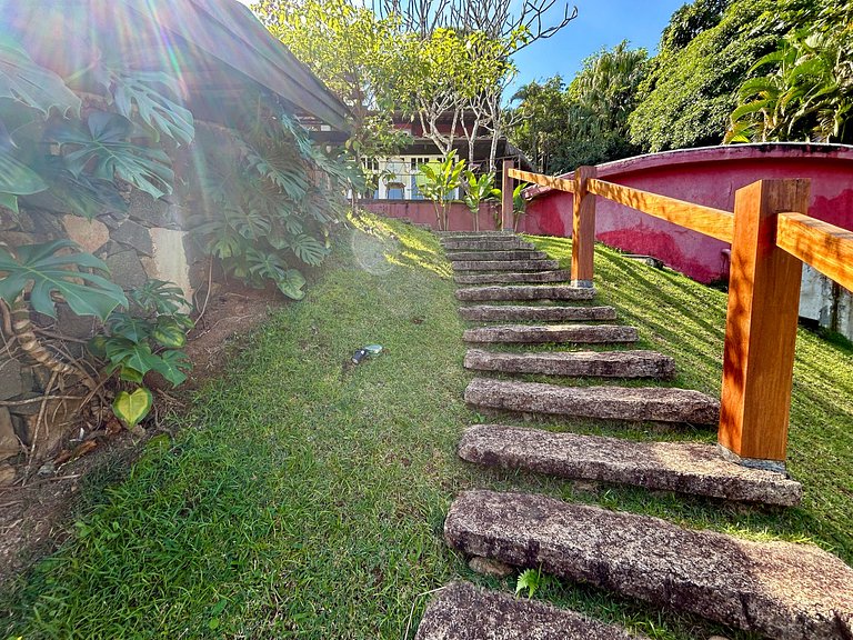 Piscina aquecida, vista mar, poucos metros da Vila