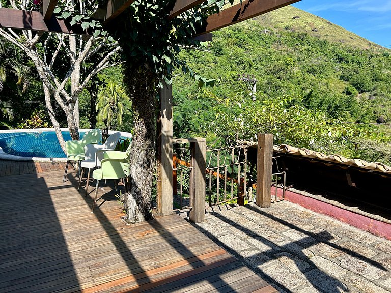 Piscina aquecida, vista mar, poucos metros da Vila