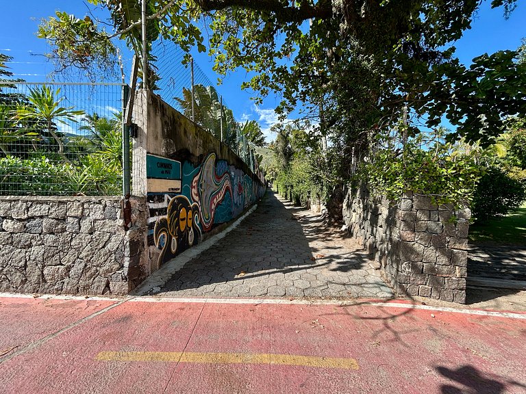 Casa pé na areia, piscina, churrasqueira e jacuzzi