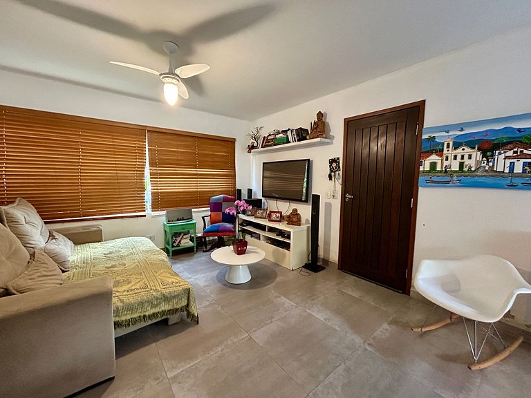 Casa em condomínio, localização incrível!