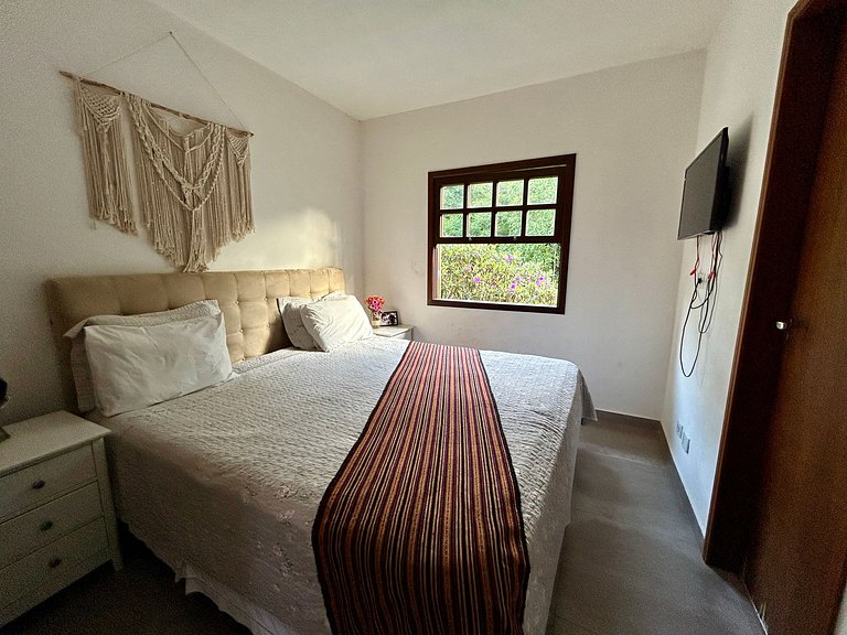 Casa em condomínio, localização incrível!