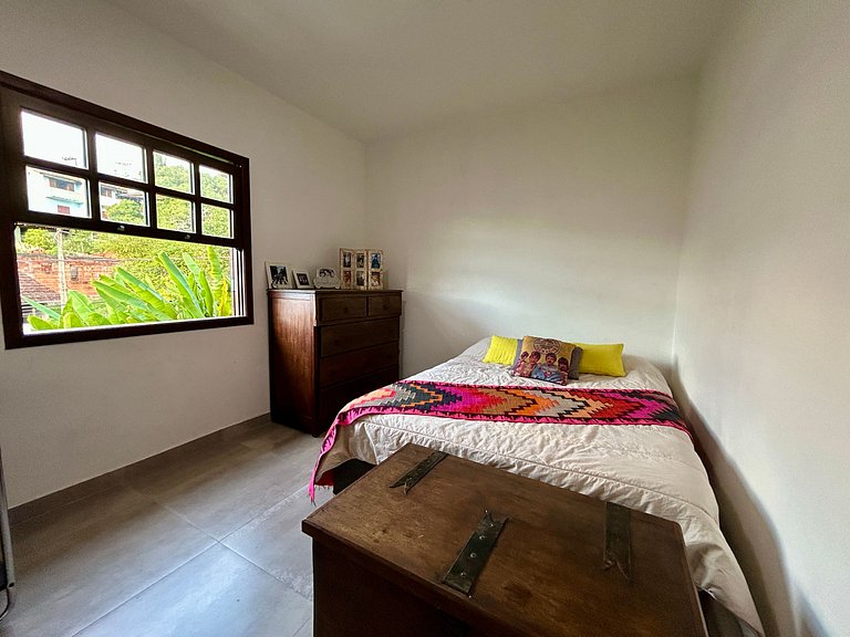 Casa em condomínio, localização incrível!