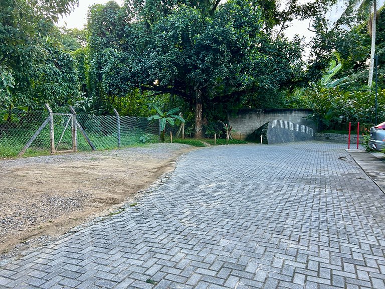 Casa em condomínio, localização incrível!