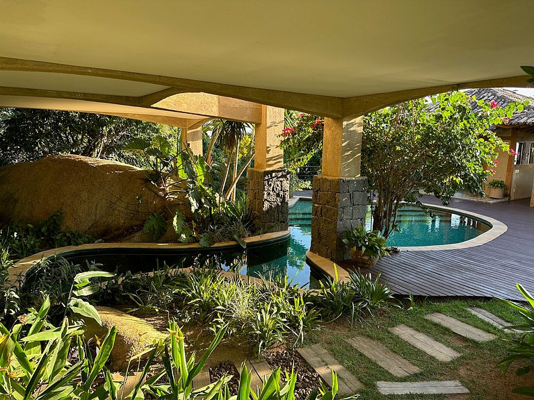 Linda casa no Condomínio Ponta da Sela - Sul de Ilhabela