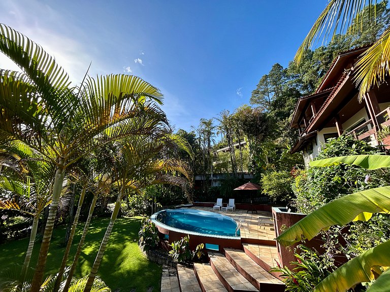 Casa em condomínio pé na areia - 40m da praia