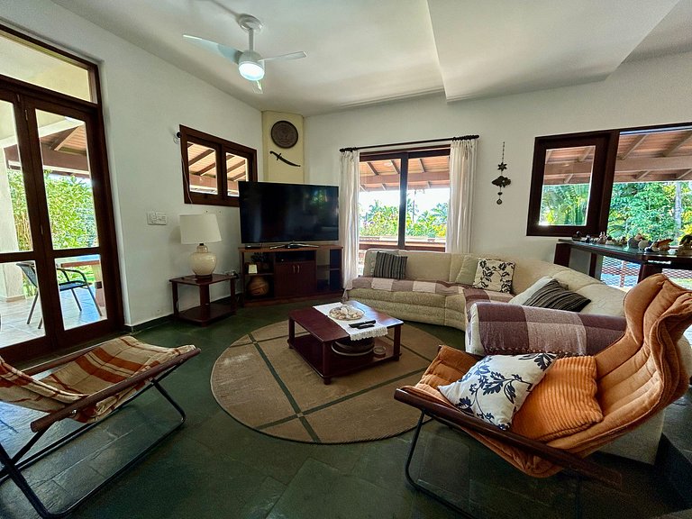 Casa em condomínio pé na areia - 40m da praia