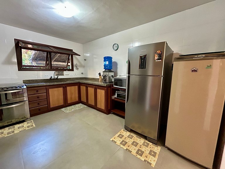 Casa em condomínio pé na areia - 40m da praia