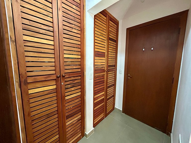 Casa em condomínio pé na areia - 40m da praia
