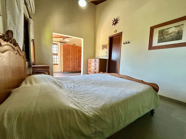 Casa em condomínio pé na areia - 40m da praia