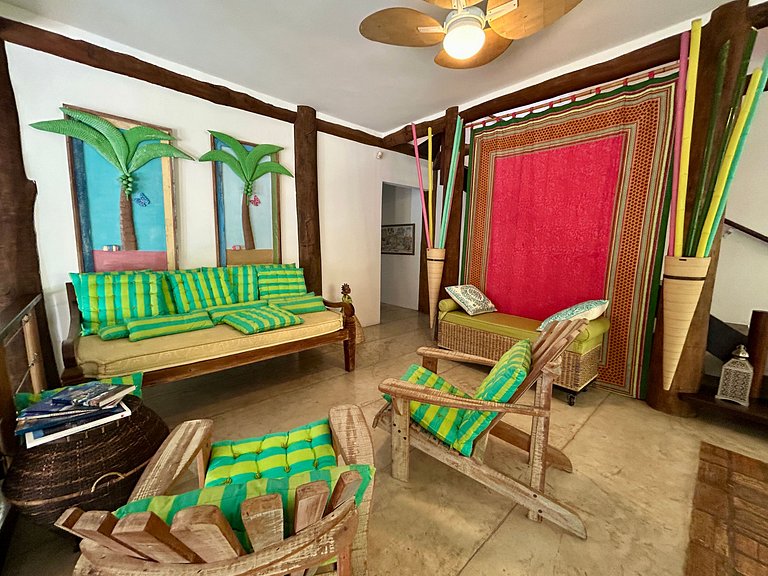 Condomínio na Vila a poucos passos do YTC