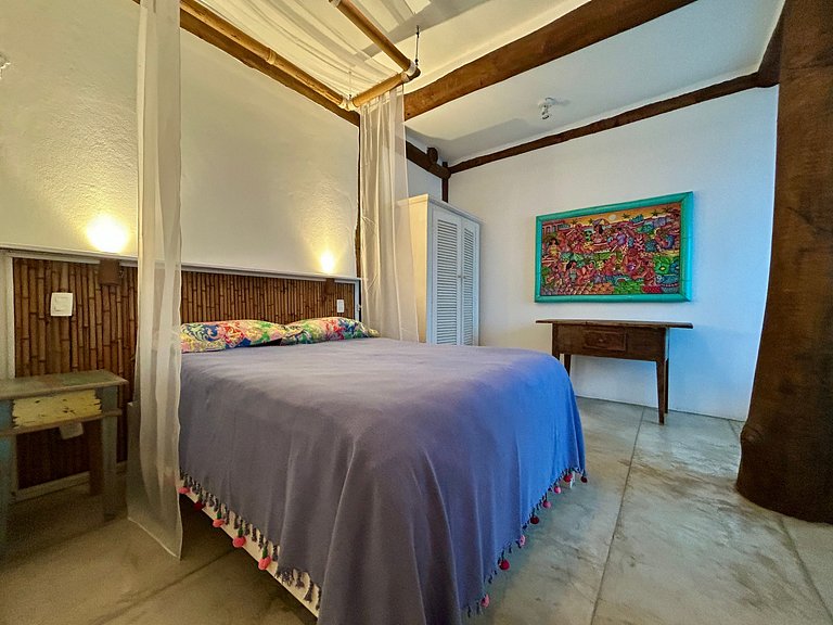 Condomínio na Vila a poucos passos do YTC