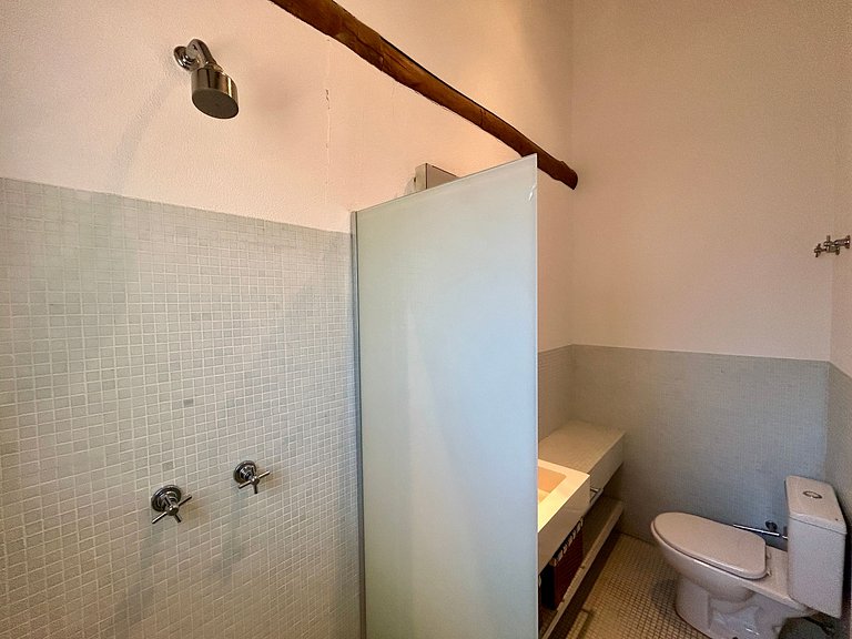 Próxima à Vila e YAC sauna, piscina, churrasqueira
