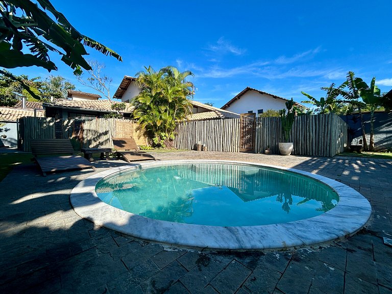 Casa à Venda no Perequê – Região Central de Ilhabela