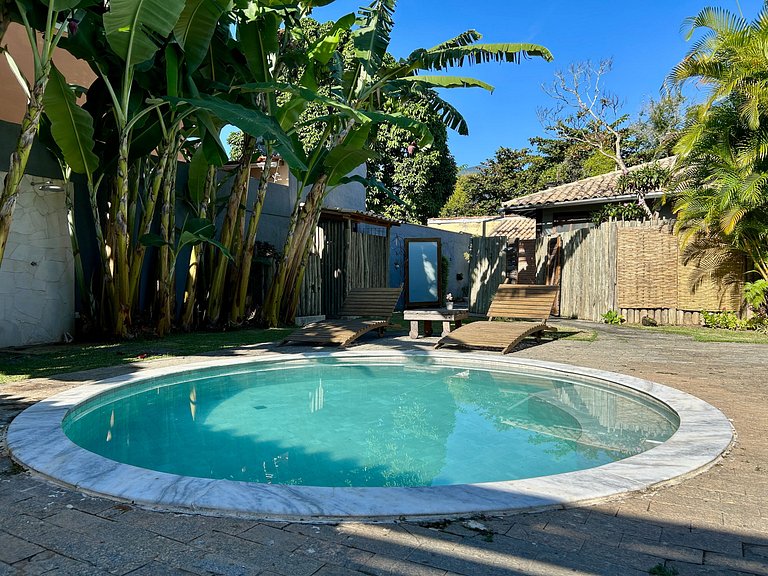 Casa à Venda no Perequê – Região Central de Ilhabela