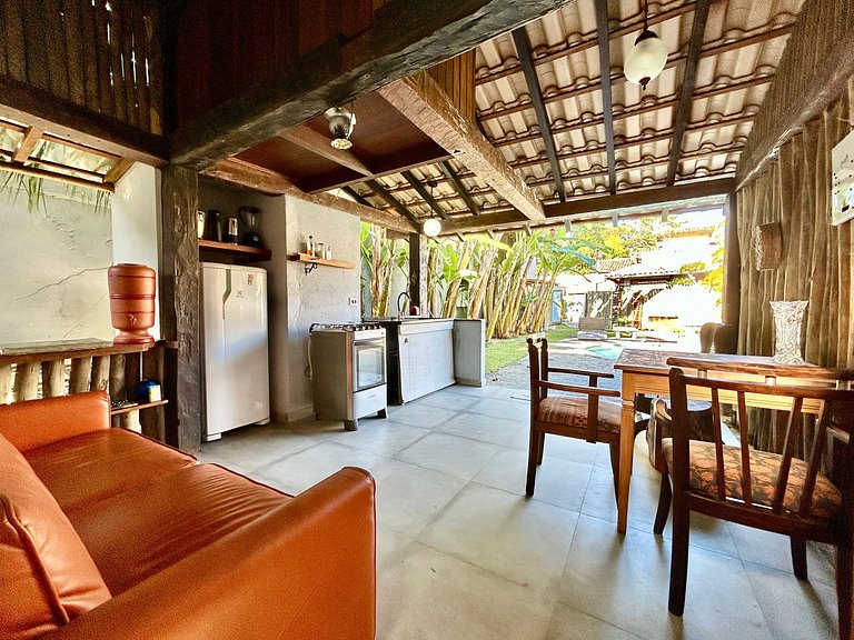 Casa à Venda no Perequê – Região Central de Ilhabela